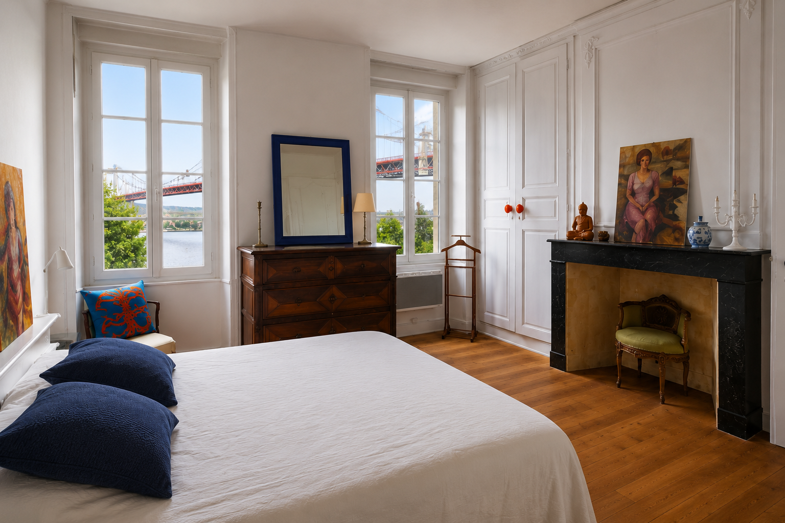 Vieux Lormont   Maison de caractère avec vue Garonne + studio aménagé + jardin